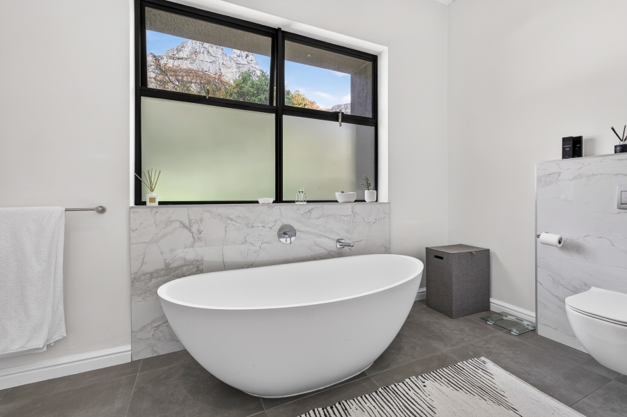To Let 4 Bedroom Property for Rent in Camps Bay Western Cape